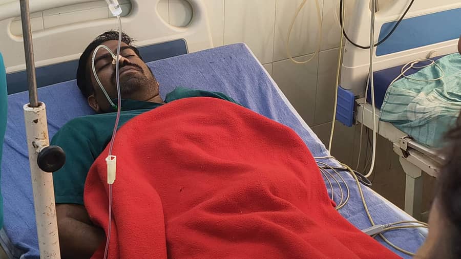 <div class="paragraphs"><p>ಆಸ್ಪತ್ರೆಯಲ್ಲಿ ಚಿಕಿತ್ಸೆ ಪಡೆಯುತ್ತಿರುವ&nbsp;ಸಿದ್ದಪ್ಪ ರೆಡ್ಡಿ</p></div>