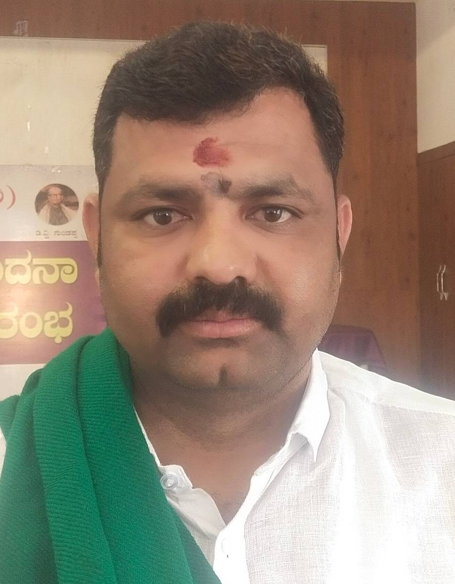 <div class="paragraphs"><p>ಲಕ್ಷ್ಮೀಕಾಂತ ಎ.ಪಾಟೀಲ</p></div>