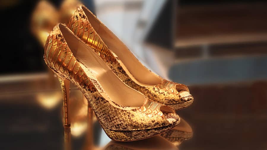 <div class="paragraphs"><p>ಹೈ ಹೀಲ್ಸ್ </p></div>