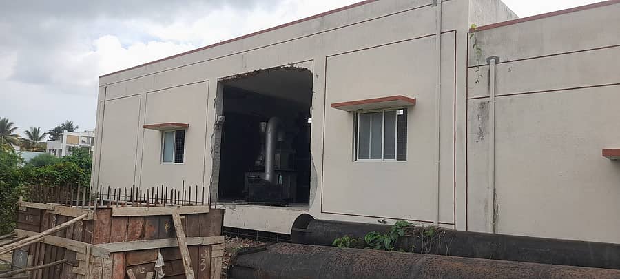 ಬಂಗಾರಪೇಟೆ ನಗರದ ಸ್ಮಶಾನದಲ್ಲಿ ನಿರ್ಮಿಸಲಾದ ಅನಿಲ ಚಿತಾಗಾರಕ್ಕೆ ಬೀಗ