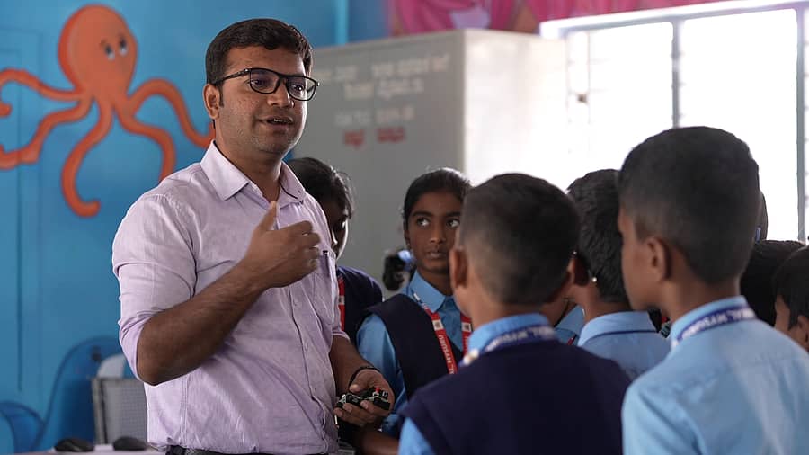 ವಿದ್ಯಾರ್ಥಿಗಳೊಂದಿಗೆ ಸಂವಾದದ ಸಂದರ್ಭ...