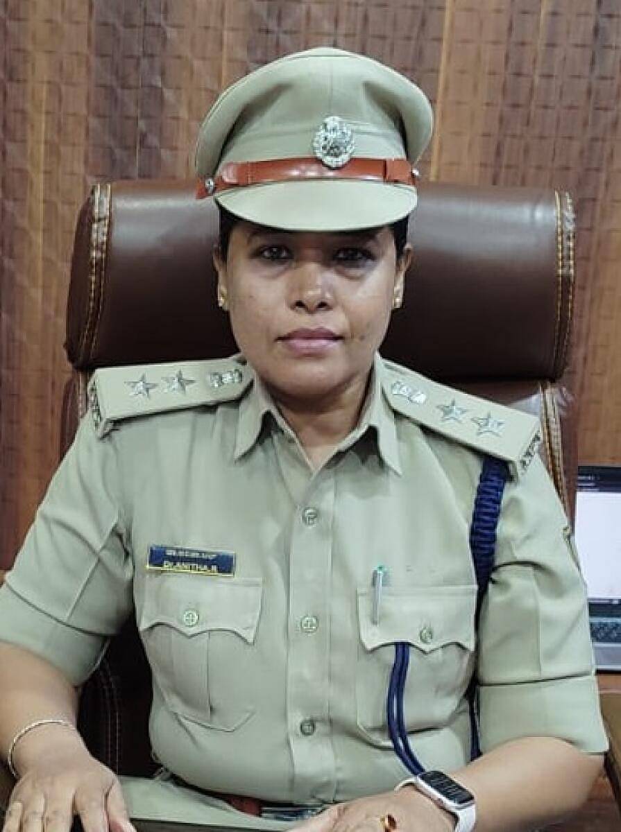 <div class="paragraphs"><p>ಆರ್‌.ಅನಿತಾ</p></div>