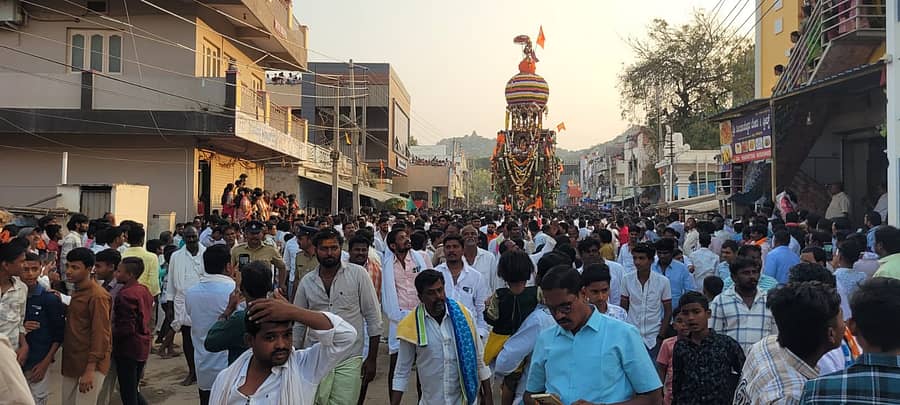 ಮಸ್ಕಿಯ ಮಲ್ಲಯ್ಯ ಮಹಾರಥೋತ್ಸವವು ಭಾನುವಾರ ಅದ್ದೂರಿಯಾಗಿ ನಡೆಯಿತು