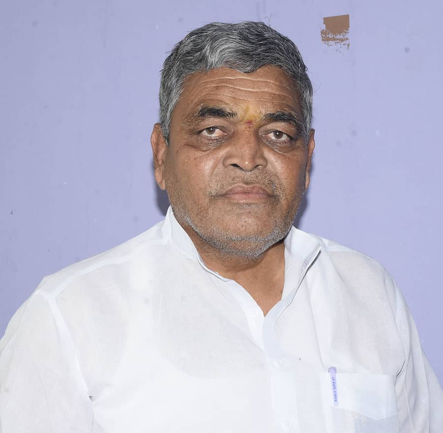 <div class="paragraphs"><p>ಬಸವರಾಜ ವಿಭೂತಿಹಳ್ಳಿ</p></div>