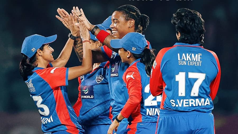 <div class="paragraphs"><p>ಡೆಲ್ಲಿ ಕ್ಯಾಪಿಟಲ್ಸ್ ಆಟಗಾರ್ತಿಯರು</p></div>