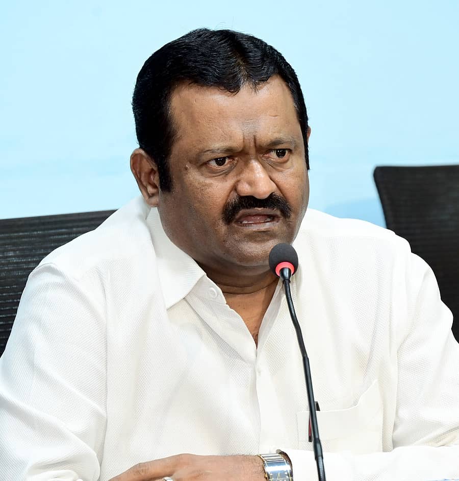 ಶಂಕರ ಪಾಟೀಲ ಮುನೇನಕೊಪ್ಪ  