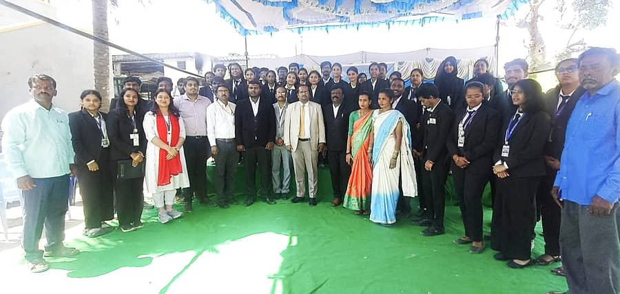 ಹೊಸಕೋಟೆ ತಾಲ್ಲೂಕಿನ ಹೆತ್ತಕ್ಕಿ ಗ್ರಾಮ ಪಂಚಾಯಿತಿ ಆವರಣದಲ್ಲಿ ಮಹಿಳೆಯರಿಗೆ ಹಾಗೂ ಗ್ರಾಮಸ್ಥರಿಗೆ ಕಾನೂನು ಅರಿವು ಕಾರ್ಯಕ್ರಮ ನಡೆಯಿತು