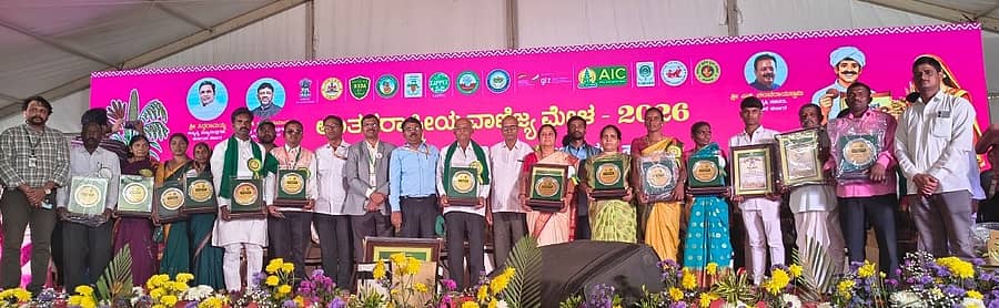 ರಾಜ್ಯಮಟ್ಟದ ಕೃಷಿ ಪ್ರಶಸ್ತಿ ಪಡೆದ ಬೆಳಗಾವಿ ಜಿಲ್ಲೆ ಸಾಧಕರ ರೈತರು
