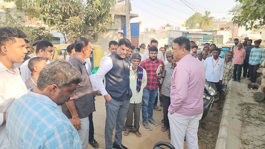 ಚಿಂತಾಮಣಿಯಲ್ಲಿ ಪ್ರಗತಿಯಲ್ಲಿರುವ ವಿವಿಧ ಅಭಿವೃದ್ಧಿ ಕಾಮಗಾರಿ ಪರಿಶೀಲಿಸಿದ ಉನ್ನತ ಶಿಕ್ಷಣ ಸಚಿವ ಡಾ.ಎಂ.ಸಿ.ಸುಧಾಕರ್