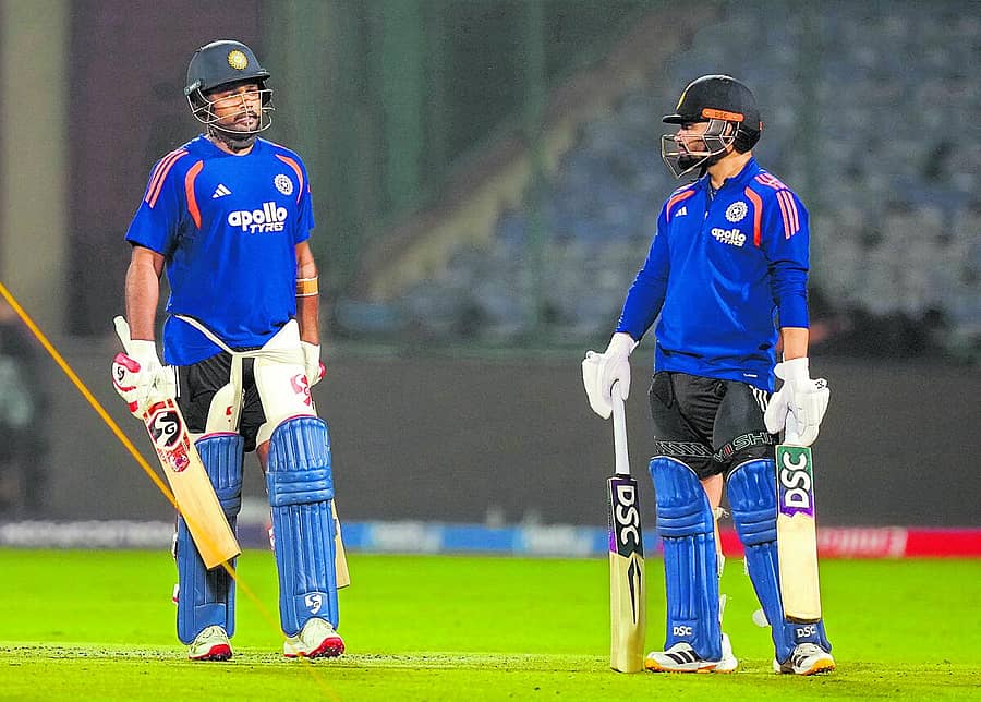 <div class="paragraphs"><p>ಭಾರತ ತಂಡದ ಸಂಜು ಸ್ಯಾಮ್ಸನ್ ಮತ್ತು ರಿಂಕು ಸಿಂಗ್</p></div>