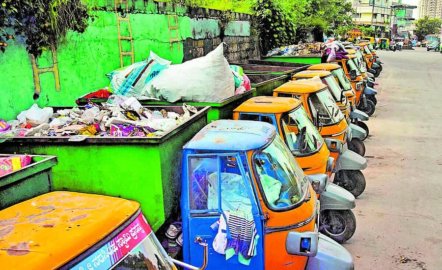 <div class="paragraphs"><p>ಕಸ ಸಂಗ್ರಹ ವಾಹನ</p></div>