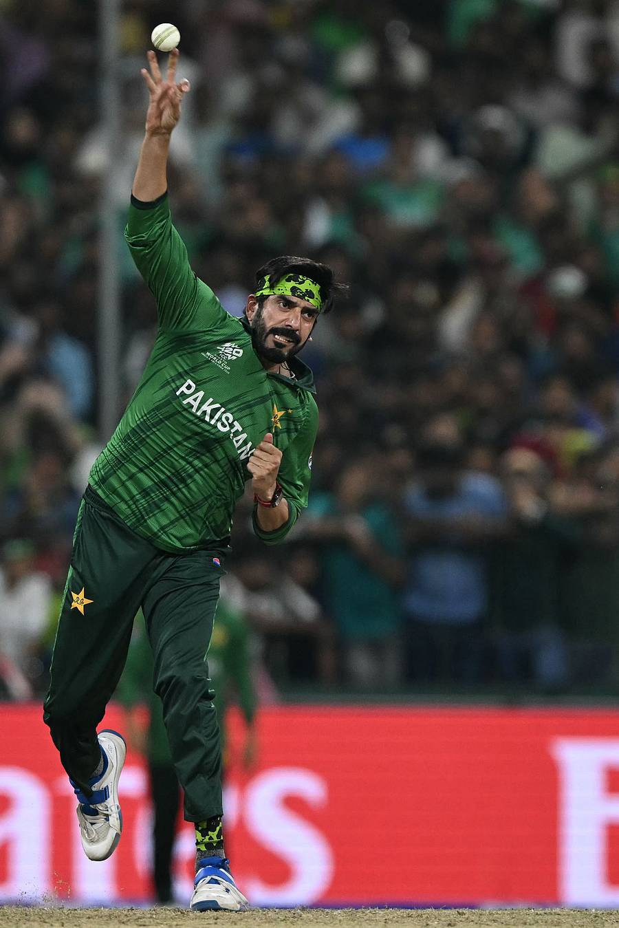 ಉಸ್ಮಾನ್ ತಾರಿಖ್ ಬೌಲಿಂಗ್ ಶೈಲಿ
ಎಎಫ್‌ಪಿ ಚಿತ್ರ