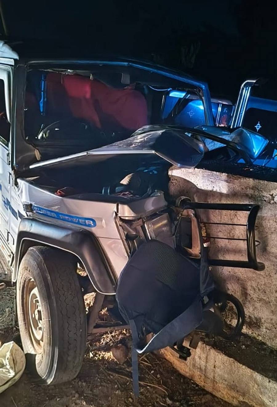 ಅಪಘಾತದಲ್ಲಿ ನಜ್ಜುಗುಜ್ಜಾದ ಕ್ರೂಸರ್