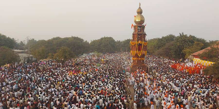 ಬಾದಾಮಿ ಸಮೀಪದ ಶಿವಯೋಗಮಂದಿರದಲ್ಲಿ ಭಕ್ತಸ್ತೋಮದ ಸಂಭ್ರಮದಲ್ಲಿ ಕುಮಾರೇಶ್ವರ ಶ್ರೀಗಳ ರಥೋತ್ಸವ ನಡೆಯಿತು