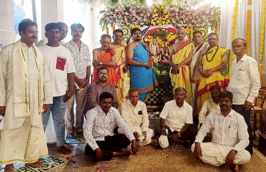 ನಗರೇಶ್ವರಸ್ವಾಮಿ ದೇವಸ್ಥಾನದಲ್ಲಿ ‘ಗಿರಿಜಾ ಕಲ್ಯಾಣೋತ್ಸವʼ ನೆರವೇರಿತು