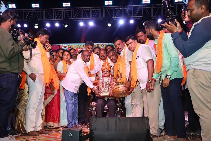 ಕಾರ್ಯಕ್ರಮದಲ್ಲಿ ಡಾ. ಸಿ.ಎನ್. ಮಂಜುನಾಥ ಅವರನ್ನು ಸನ್ಮಾನಿಸಲಾಯಿತು