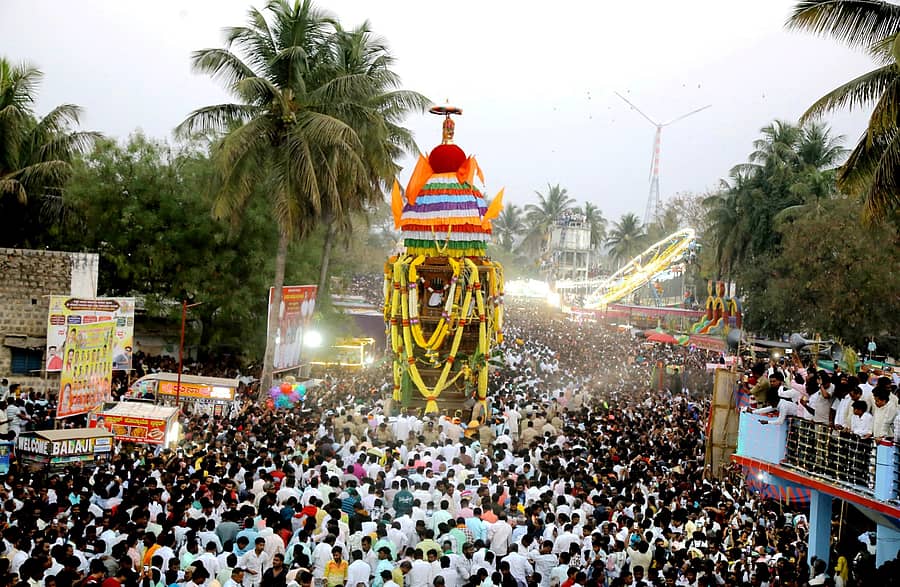 <div class="paragraphs"><p>ಕುಷ್ಟಗಿ ತಾಲ್ಲೂಕು ದೋಟಿಹಾಳ ಅವಧೂತ ಶುಕಮುನಿಸ್ವಾಮಿ ಮಹಾರಥೋತ್ಸವ ಮಂಗಳವಾರ ಸಹಸ್ರ ಸಂಖ್ಯೆ ಭಕ್ತರ ಮಧ್ಯೆ ನೆರವೇರಿತು</p></div>