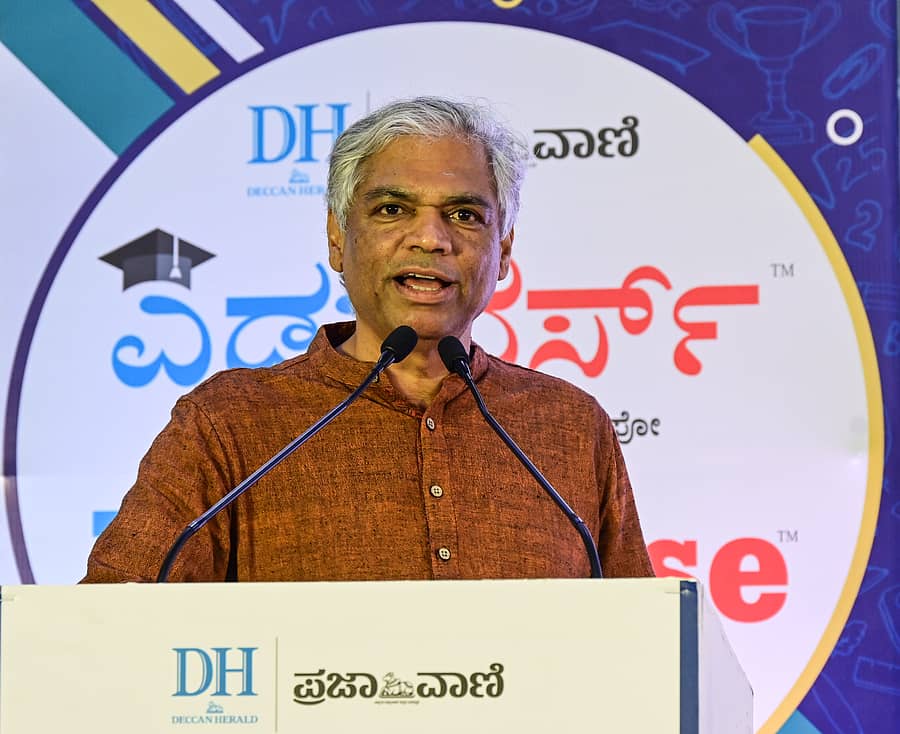 ಪ್ರಕಾಶ್ ಬೆಳವಾಡಿ 