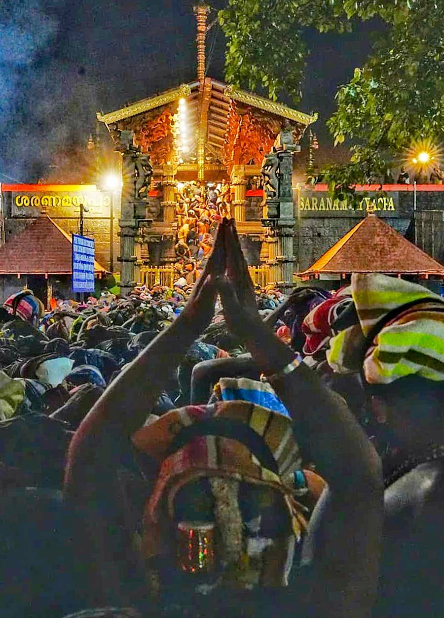 <div class="paragraphs"><p>ಶಬರಿಮಲೆ </p></div>