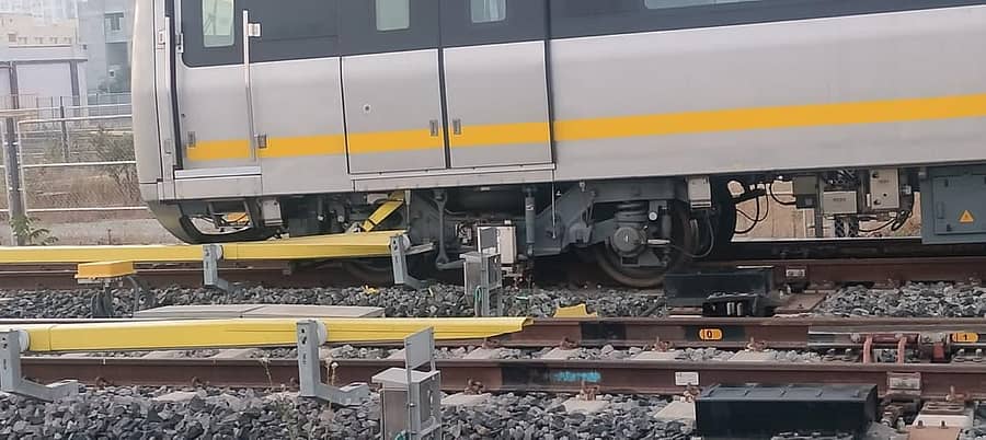 ಹೆಬ್ಬಗೋಡಿ ಡಿಪೊದಲ್ಲಿ ಹಳಿ ತಪ್ಪಿದ್ದ ಮೆಟ್ರೊ ರೈಲು