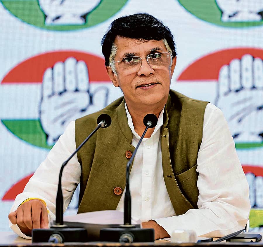 <div class="paragraphs"><p>ಪವನ್&nbsp;ಖೇರಾ</p></div>