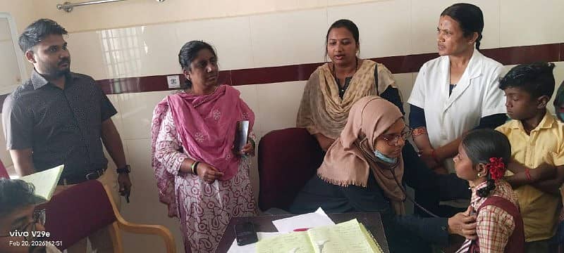 ರಾಯಚೂರಿನ ತಾಯಿ ಮಕ್ಕಳ ಆಸ್ಪತ್ರೆಯಲ್ಲಿ ಆರ್‌ಬಿಎಸ್‌ಕೆ ವೈದ್ಯಕೀಯ ತಂಡದಿಂದ ಗುರುತಿಸಿದ ನ್ಯೂನ್ಯತೆಯುಳ್ಳ ಮಕ್ಕಳ ತಪಾಸಣೆ ಮಾಡಲಾಯಿತು 
