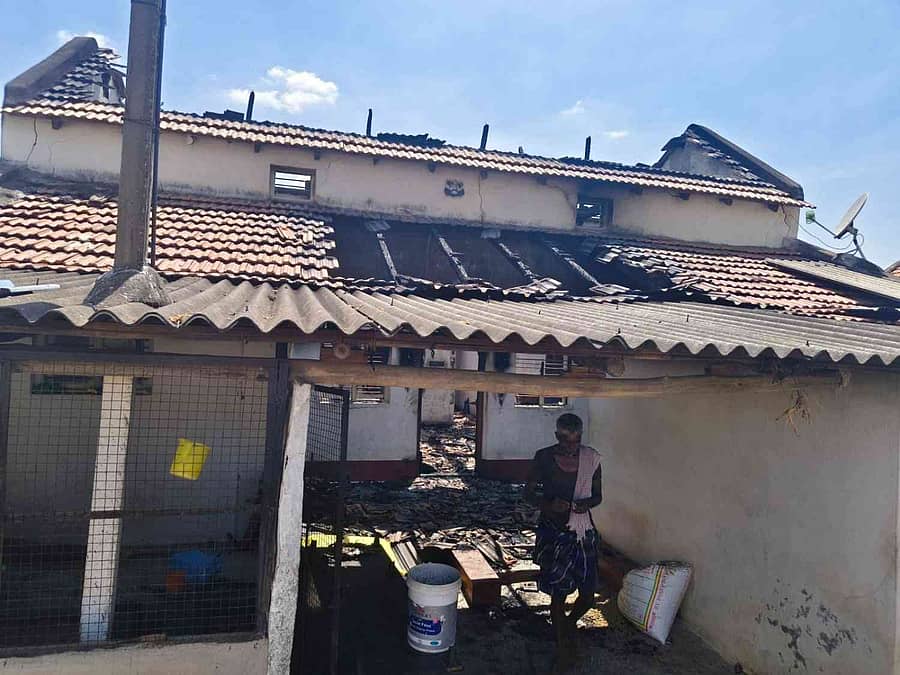 ಚುಂಚಗಹಳ್ಳಿಯಲ್ಲಿ ಭಾಗಶಃ ಸುಟ್ಟು ಹೋಗಿರುವ ವಿನೋದ್ ಮನೆ