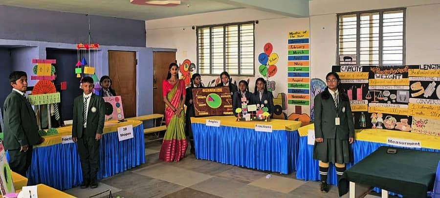 ಚನ್ನಪಟ್ಟಣ ತಾಲ್ಲೂಕಿನ ಯಲಚಿಪಾಳ್ಯದ ಆಕ್ಸ್‌ಫರ್ಡ್ ಇಂಟರ್ ನ್ಯಾಷನಲ್ ಪಬ್ಲಿಕ್ ಶಾಲೆಯಲ್ಲಿ ವಿಜ್ಞಾನ ವಸ್ತು ಪ್ರದರ್ಶನ ನಡೆಯಿತು 