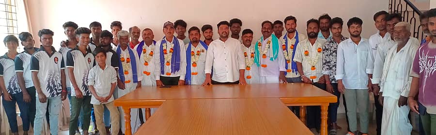 ಹರಿಹರದ ಪ್ರವಾಸಿ ಮಂದಿರದಲ್ಲಿ ಸೋಮವಾರ ಕರ್ನಾಟಕ ದಲಿತ ಸಂಘರ್ಷ ಸಮಿತಿ (ಪ್ರೊ.ಬಿ.ಕೃಷ್ಣಪ್ಪ ಸ್ಥಾಪಿಸಿದ) ಹರಿಹರ ತಾಲ್ಲೂಕು ಘಟಕದ ಪದಾಧಿಕಾರಿಗಳನ್ನು ಆಯ್ಕೆ ಮಾಡಲಾಯಿತು.