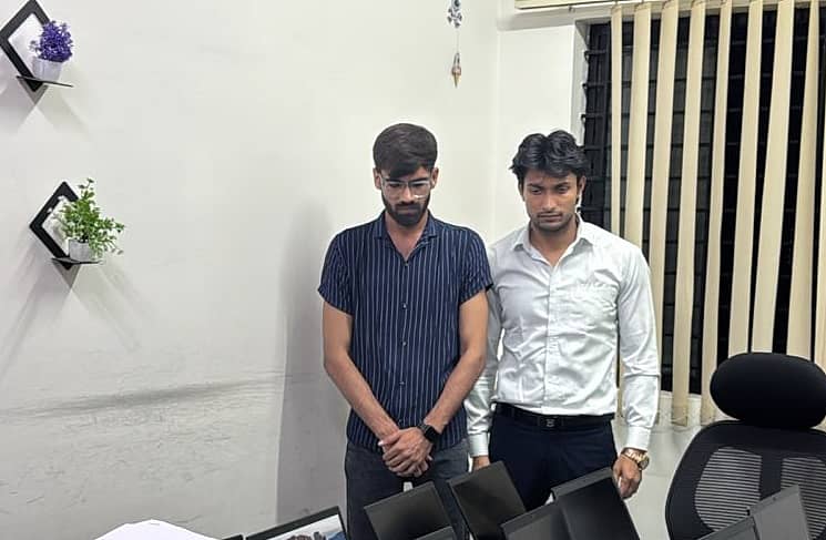 ಬಂಧಿತ ಆರೋಪಿಗಳಾದ ಕುಮಾವತ್ ಯೋಗೇಶ್ ಅಮರರಾಮ್‌ ಹಾಗೂ ಇಮ್ರಾನ್‌ 