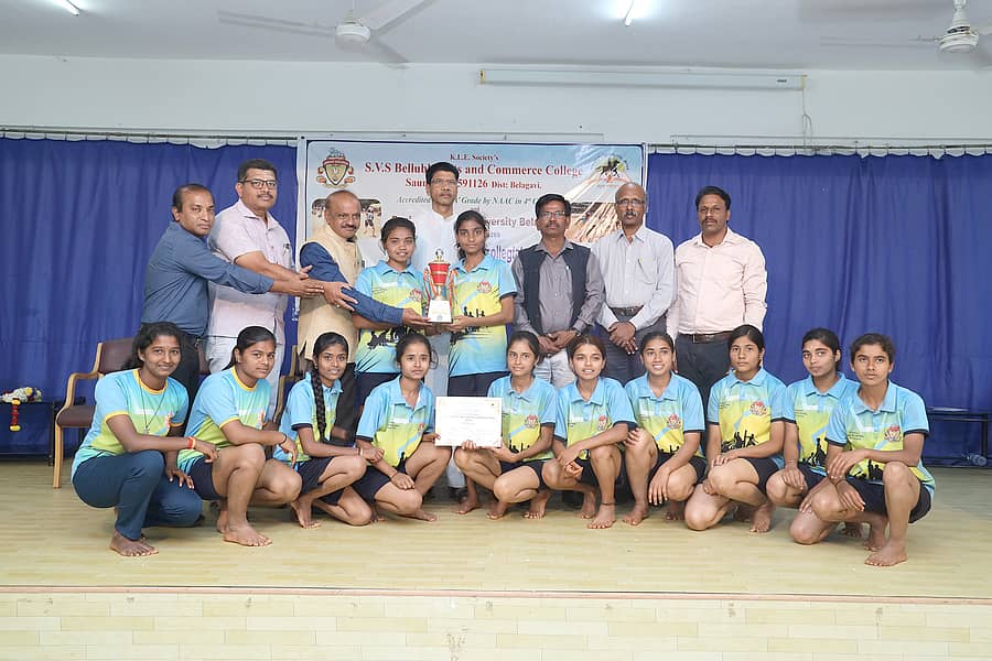 ಸವದತ್ತಿಯಲ್ಲಿ ನಡೆದ ಏಕ ವಲಯ ಮಹಿಳೆಯರ ಕೊಕ್ಕೊ ಪಂದ್ಯಾವಳಿಯಲ್ಲಿ ಬೆಳ್ಳುಬ್ಬಿ ಕಾಲೇಜಿನ ವಿದ್ಯಾರ್ಥಿಗಳು ದ್ವಿತೀಯ ಸ್ಥಾನ ಪಡೆದರು