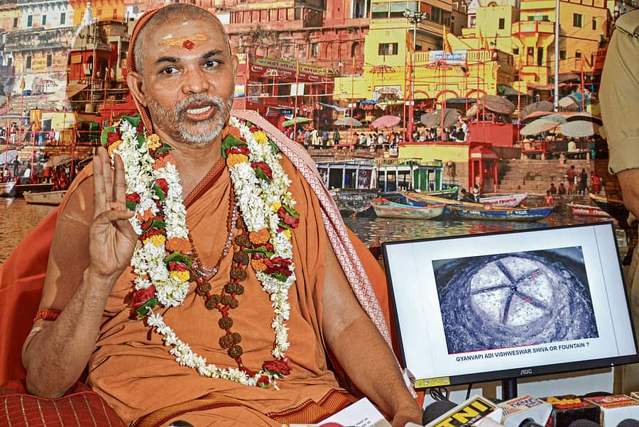 ಅವಿ ಮುಕ್ತೇಶ್ವರಾನಂದ ಸರತ್ವತಿ 