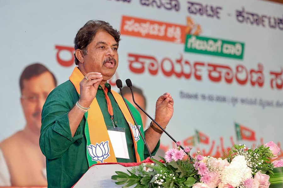 <div class="paragraphs"><p>ಆರ್.&nbsp;ಅಶೋಕ</p></div>