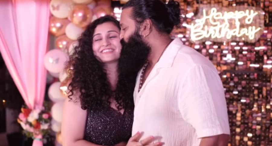 <div class="paragraphs"><p>ರಿಷಬ್ ಶೆಟ್ಟಿ, ಪ್ರಗತಿ ಶೆಟ್ಟಿ</p></div>