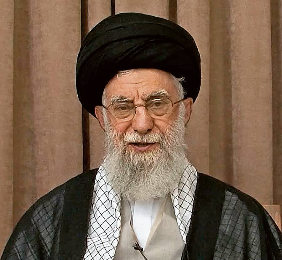 ಅಯತೊಲ್ಲಾ ಖಮೇನಿ