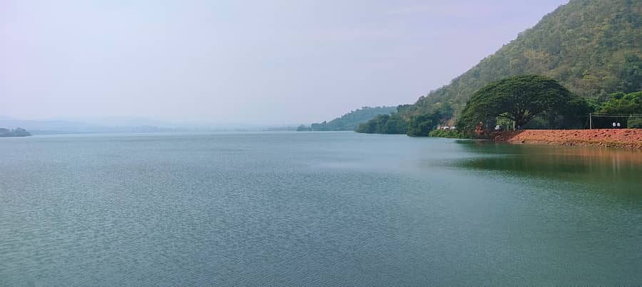 <div class="paragraphs"><p>ಕಡೂರು ತಾಲ್ಲೂಕಿನ ಮದಗದ ಕೆರೆಯಲ್ಲಿ ನೀರು ತುಂಬಿರುವುದು</p></div>