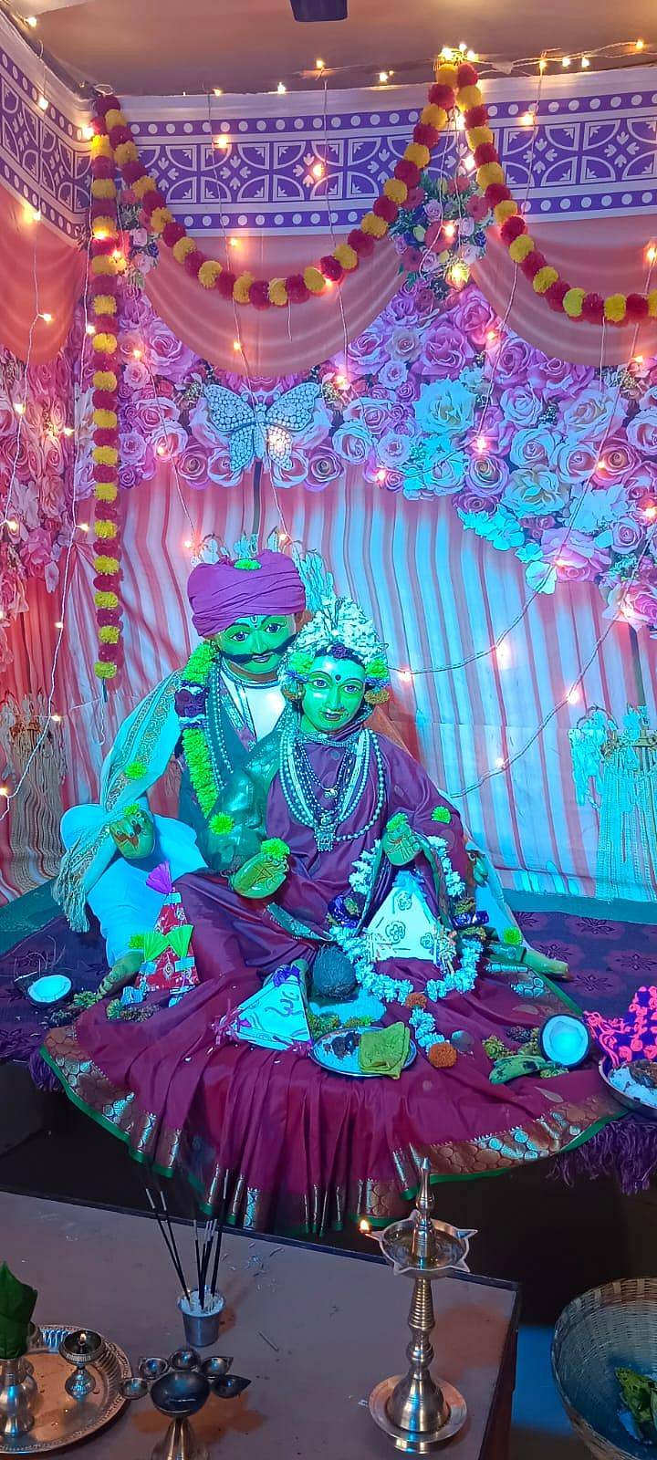 ಹಳಿಯಾಳದ ಮೇದಾರ ಗಲ್ಲಿಯ ಕರೆಮ್ಮಾ ದೇವಸ್ಥಾನದಲ್ಲಿ ರತಿಮನ್ಮಥ ದೇವರ ಪ್ರತಿಷ್ಠಾಪಿಸಲಾಯಿತು