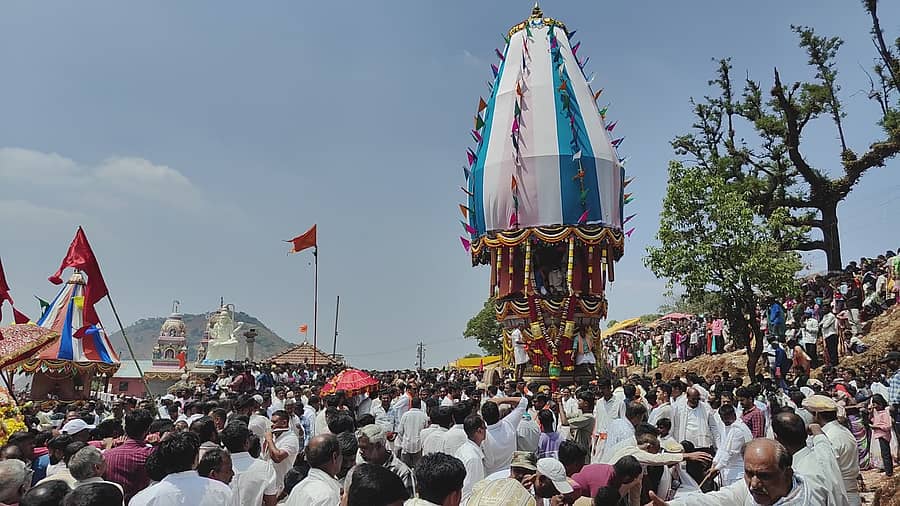 ಸಿತಾಳ ಮಲ್ಲಿಕಾರ್ಜುನ ಸ್ವಾಮಿ ರಥೋತ್ಸವ ಮಂಗಳವಾರ ನಡೆಯಿತು
