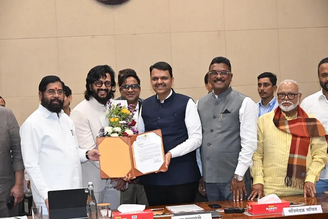 ಮಹಾರಾಷ್ಟ್ರ ರಸ್ತೆ ಸಾರಿಗೆ ನಿಗಮದ ರಾಯಭಾರಿಯಾಗಿ ರಿತೇಶ್ ದೇಶ್‌ಮುಖ್ ದಂಪತಿ ಆಯ್ಕೆ