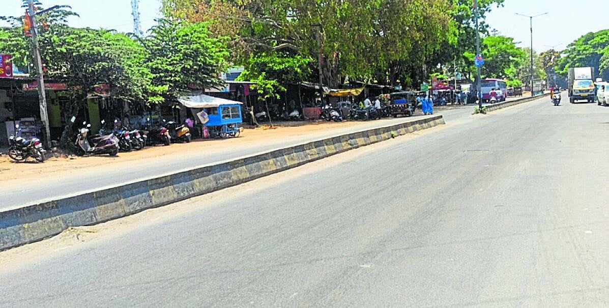 ಬಿಸಿಲ ಬೇಗೆಗೆ ಬಸವಳಿದ ವೇಮಗಲ್ ಜನತೆ: ಮಧ್ಯಾಹ್ನ ವ್ಯಾಪಾರ–ವಹಿವಾಟು ಸ್ಥಗಿತ