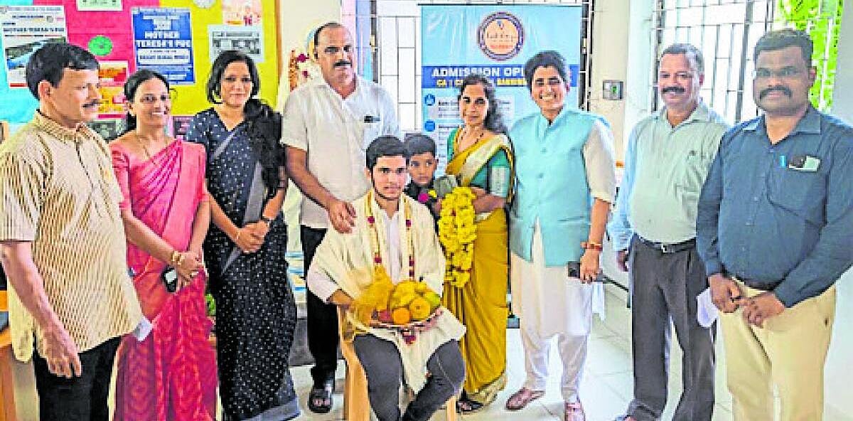 ಪ್ರೀತಂ ಪೂಜಾರಿಗೆ ಶಾಸಕ ಕಿರಣ್‌ ಕೊಡ್ಗಿ ಅಭಿನಂದನೆ