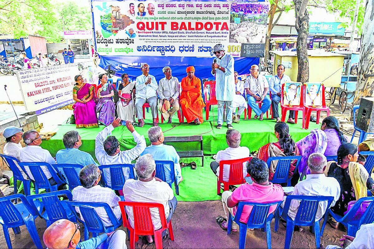 ‘ಜೀವ ಉಳಿಸಲು ಗವಿಶ್ರೀ ಮುಂದಾಗಲಿ’