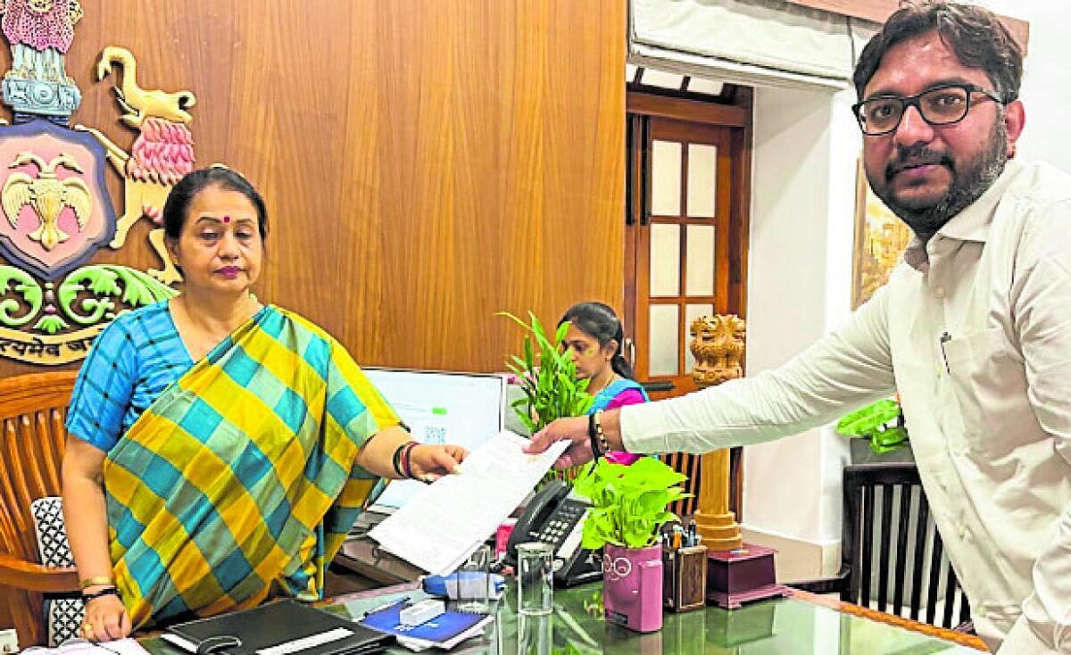 ಕರ್ನಾಟಕದ ಭೂಮಿ ಅನ್ಯರಿಂದ ಒತ್ತುವರಿ