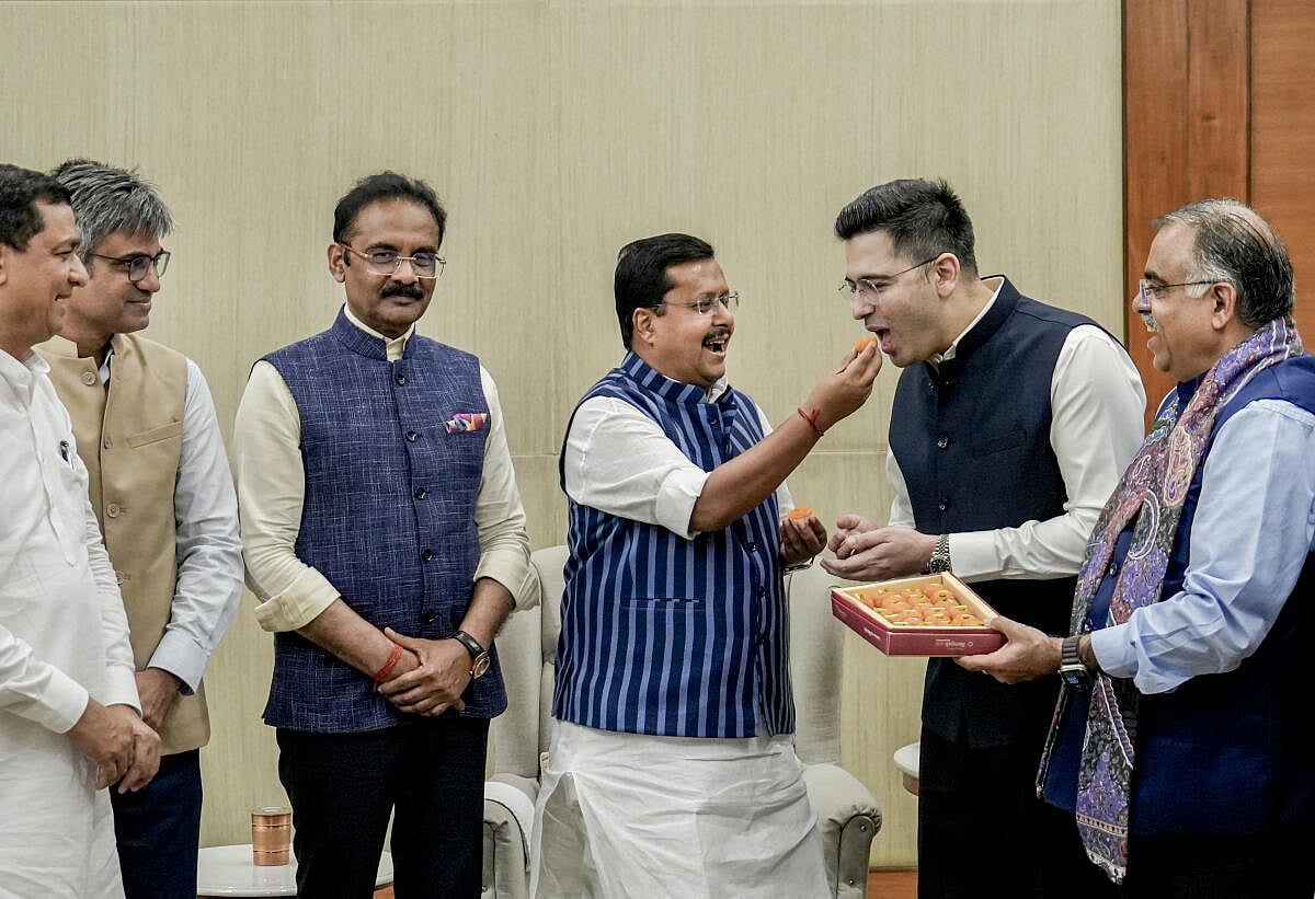 ಬಿಜೆಪಿ ರಾಷ್ಟ್ರೀಯ ಅಧ್ಯಕ್ಷ ನಿತಿನ್ ನವಿನ್ ಭೇಟಿಯಾದ ಛಡ್ಡಾ, ಪಾಠಕ್, ಮಿತ್ತಲ್