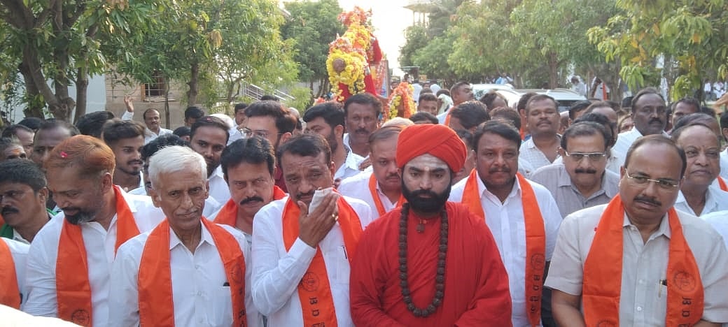 ಹರಿಹರ: ವಚನಾನಂದ ಸ್ವಾಮೀಜಿ ಶಕ್ತಿ ಪ್ರದರ್ಶನ