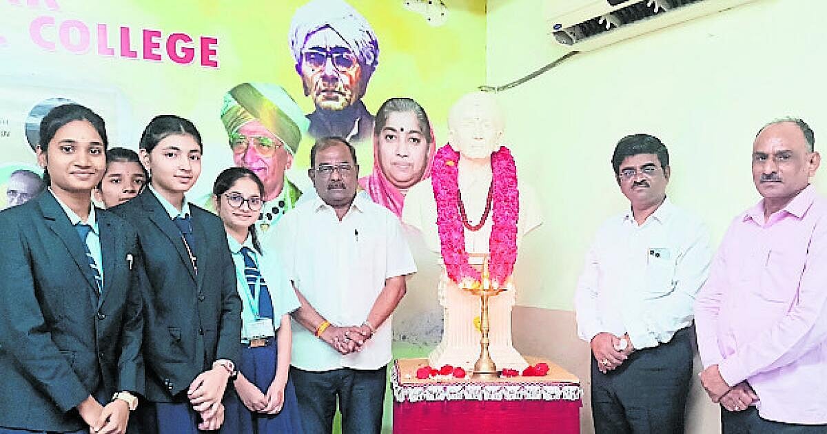 ‘ವ್ಯಕ್ತಿತ್ವ ನಿರ್ಮಾಣದಲ್ಲಿ ಪುಸ್ತಕಗಳ ಪಾತ್ರ ಮಹತ್ವದ್ದು’
