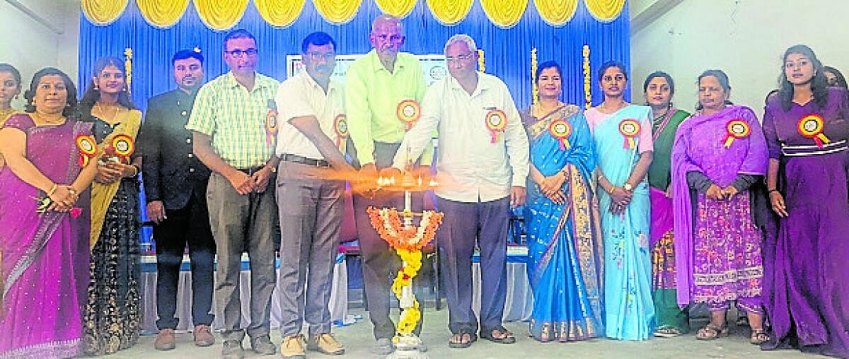 ‘ಸಂವಿಧಾನದಿಂದ ಮಹಿಳೆಗೆ ಸಮಾನತೆ’