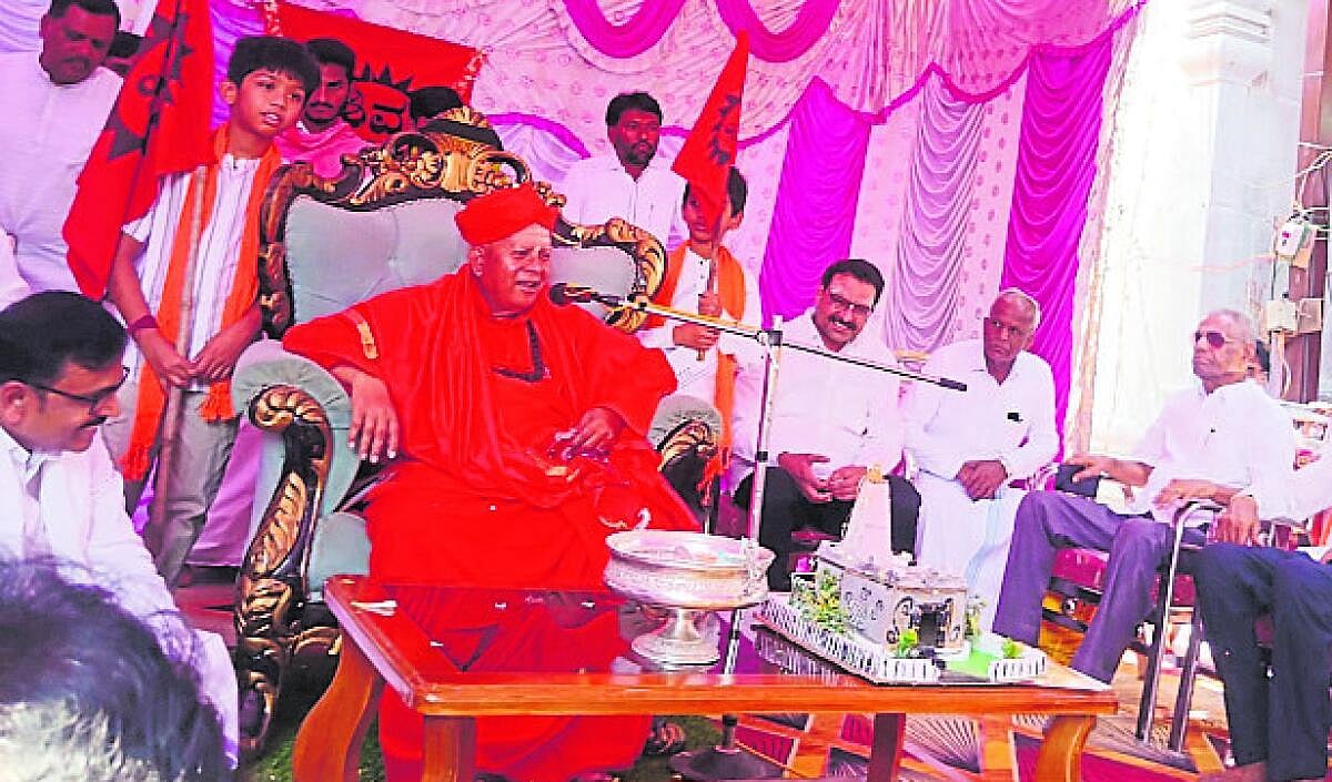 ದೇವರ ಅರಿಯಲು ಮನಸ್ಸಿನ ಶುದ್ಧತೆ ಅಗತ್ಯ