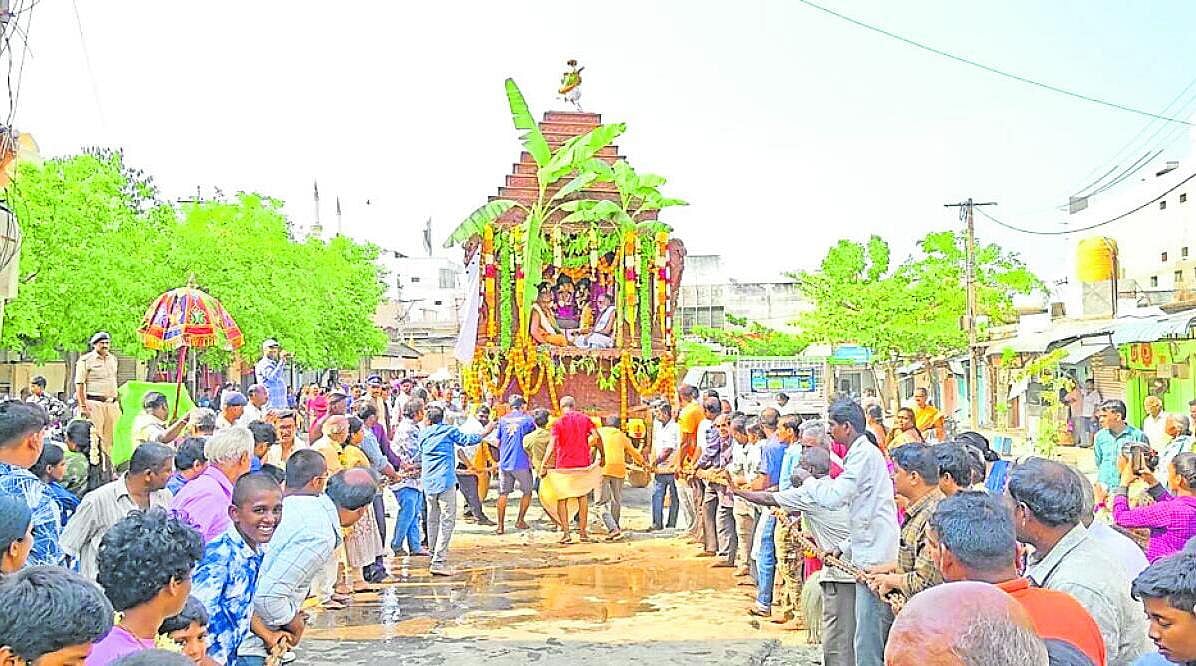 ಹರಿಹರೇಶ್ವರ ದೇಗುಲದಲ್ಲಿ ರಥೋತ್ಸವ