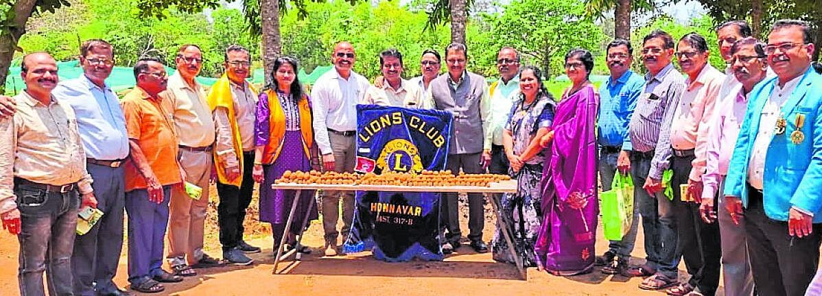 ಪರಿಸರ ಸಮತೋಲನ ಕಾಯುವ ಅರಣ್ಯ
